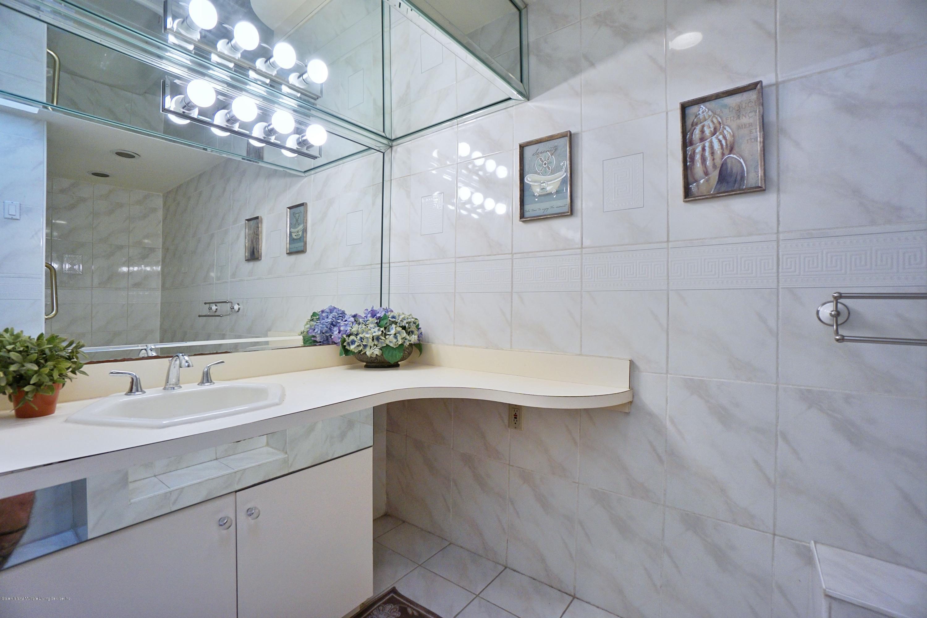 91 Annadale Road Staten Island, NY 10312 - Photo 15 of 40 Bath3