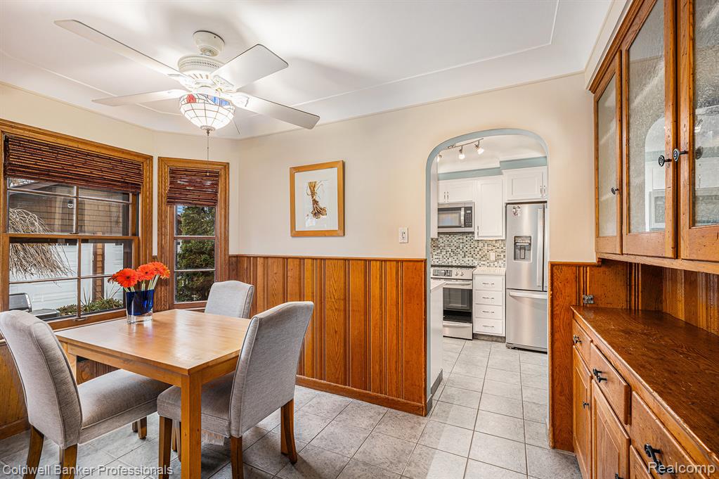 1358 Harvard Road Grosse Pointe Park, MI 48230 - Photo 15 of 52