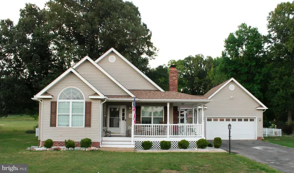$420,000 | 35566 Golf Course Drive, Mechanicsville, MD 20659