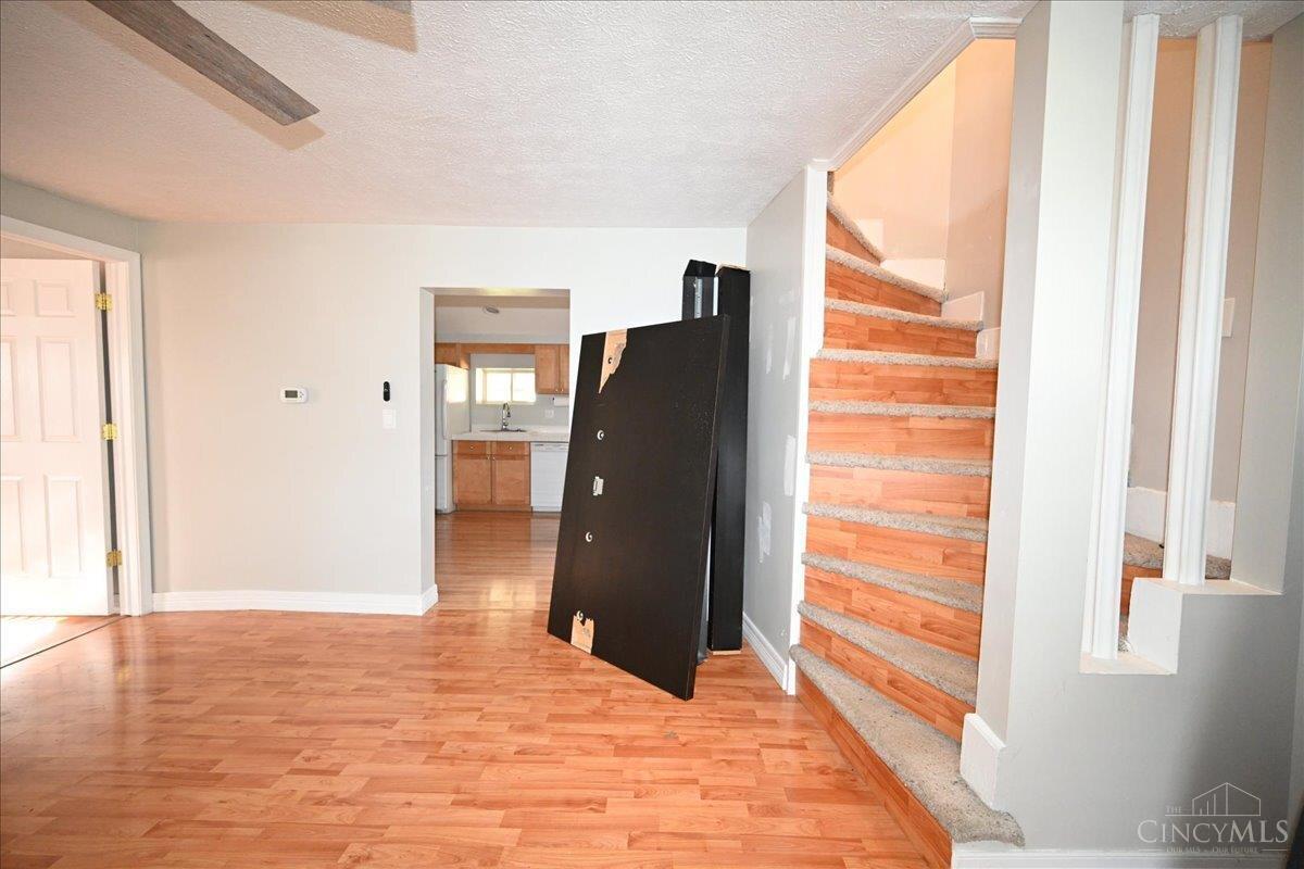 10379 Burlington Road Cincinnati, OH 45231 - Photo 21 of 44 Gallery Image 21