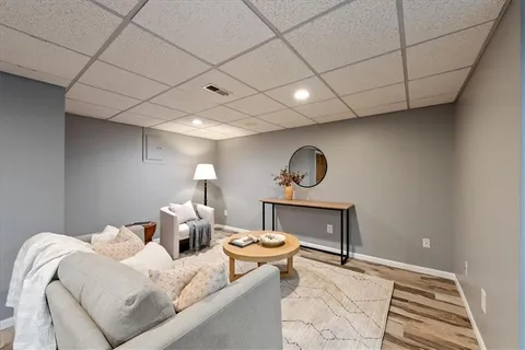$399,900 | 1327 Northeast Depot Drive, Lee's Summit, MO 64086