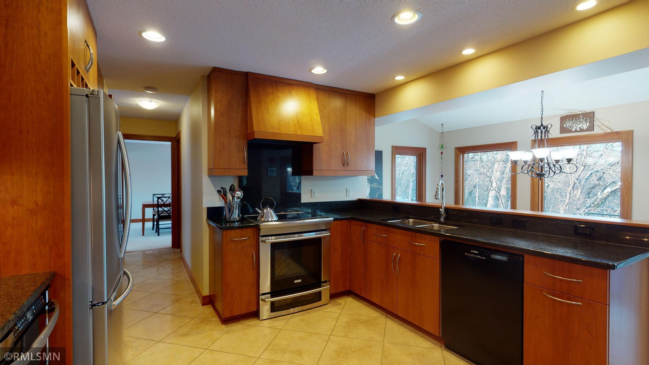 6770 Buckridge Court Northeast Rochester, MN 55906 - Photo 7 of 40 Gallery Image 7