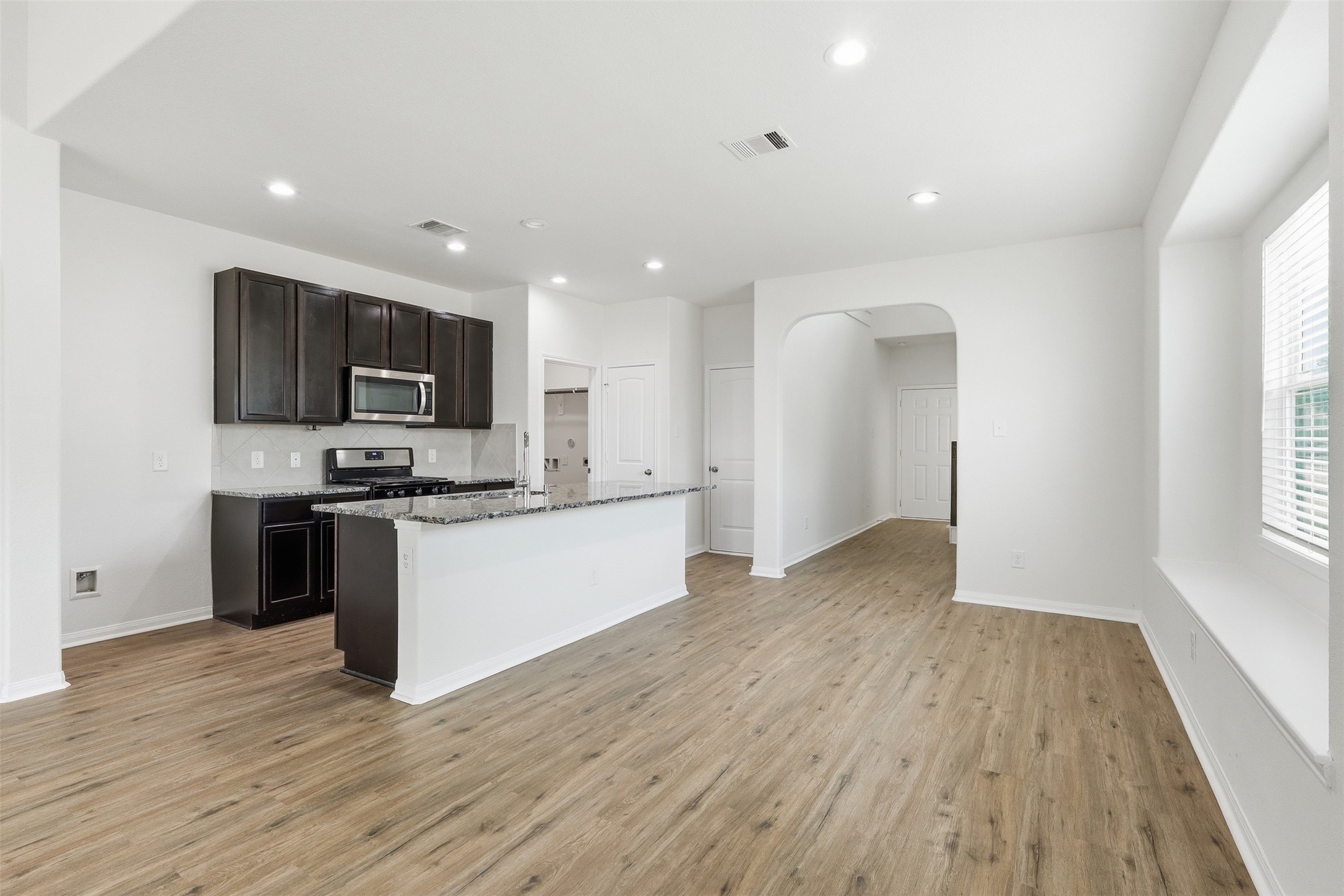 3503 Cannon Drive Conroe, TX 77301 - Photo 7 of 29