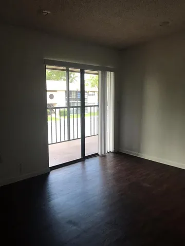 $2,300 | 819 Northeast 199th Street, Unit 205, Miami, FL 33179