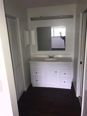 $2,300 | 819 Northeast 199th Street, Unit 205, Miami, FL 33179