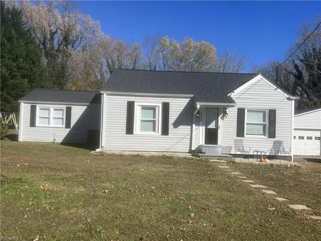$210,000 | 133 Central Drive, Mount Airy, NC 27030