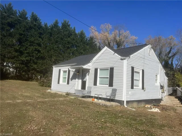 $210,000 | 133 Central Drive, Mount Airy, NC 27030