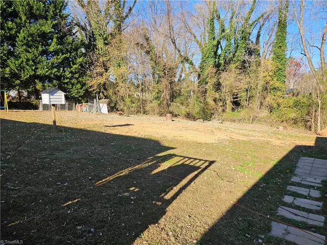 $210,000 | 133 Central Drive, Mount Airy, NC 27030