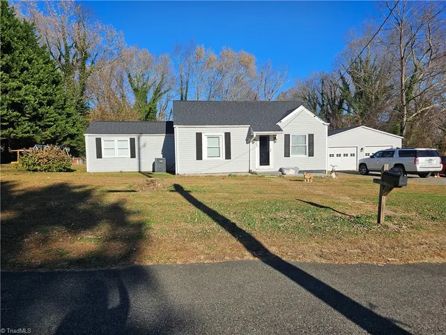 $210,000 | 133 Central Drive, Mount Airy, NC 27030