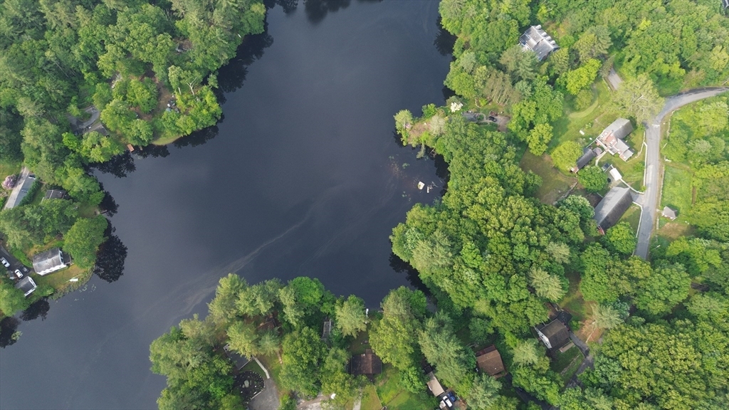 56 Shore Drive Upton, MA 01568 - Photo 5 of 23