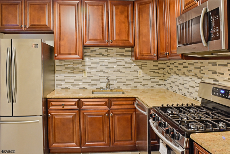 149 Patriots Road Morris Plains, NJ 07950 - Photo 5 of 19