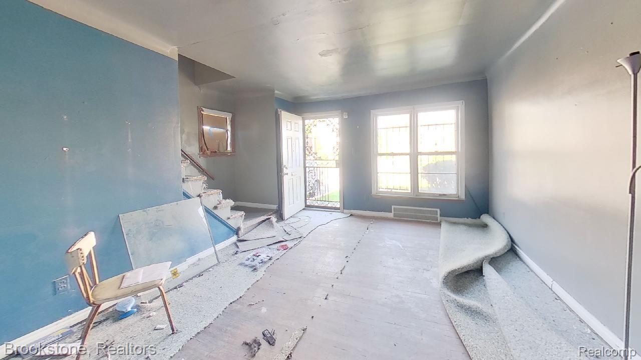 18427 Greenfield Road Detroit, MI 48235 - Photo 5 of 13 Gallery Image 5