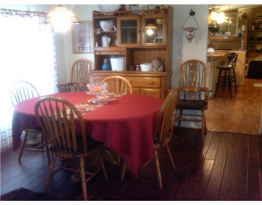 506 Amy Lane Rochester, PA 15074 - Photo 9 of 18 Dining Room.