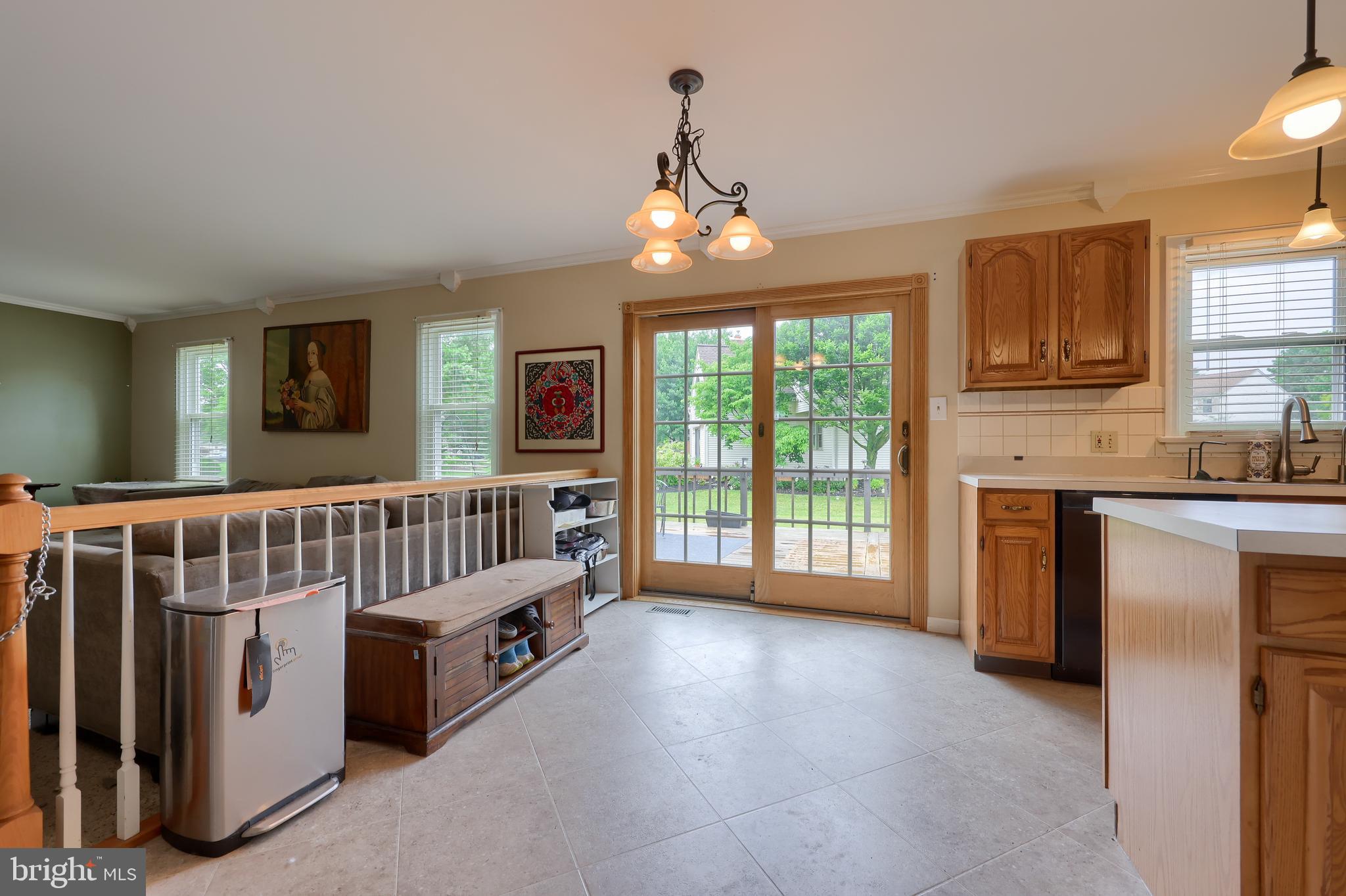 48 East Meadow Valley Road Lititz, PA 17543 - Photo 15 of 34 Breakfast/eat-in kitchen area