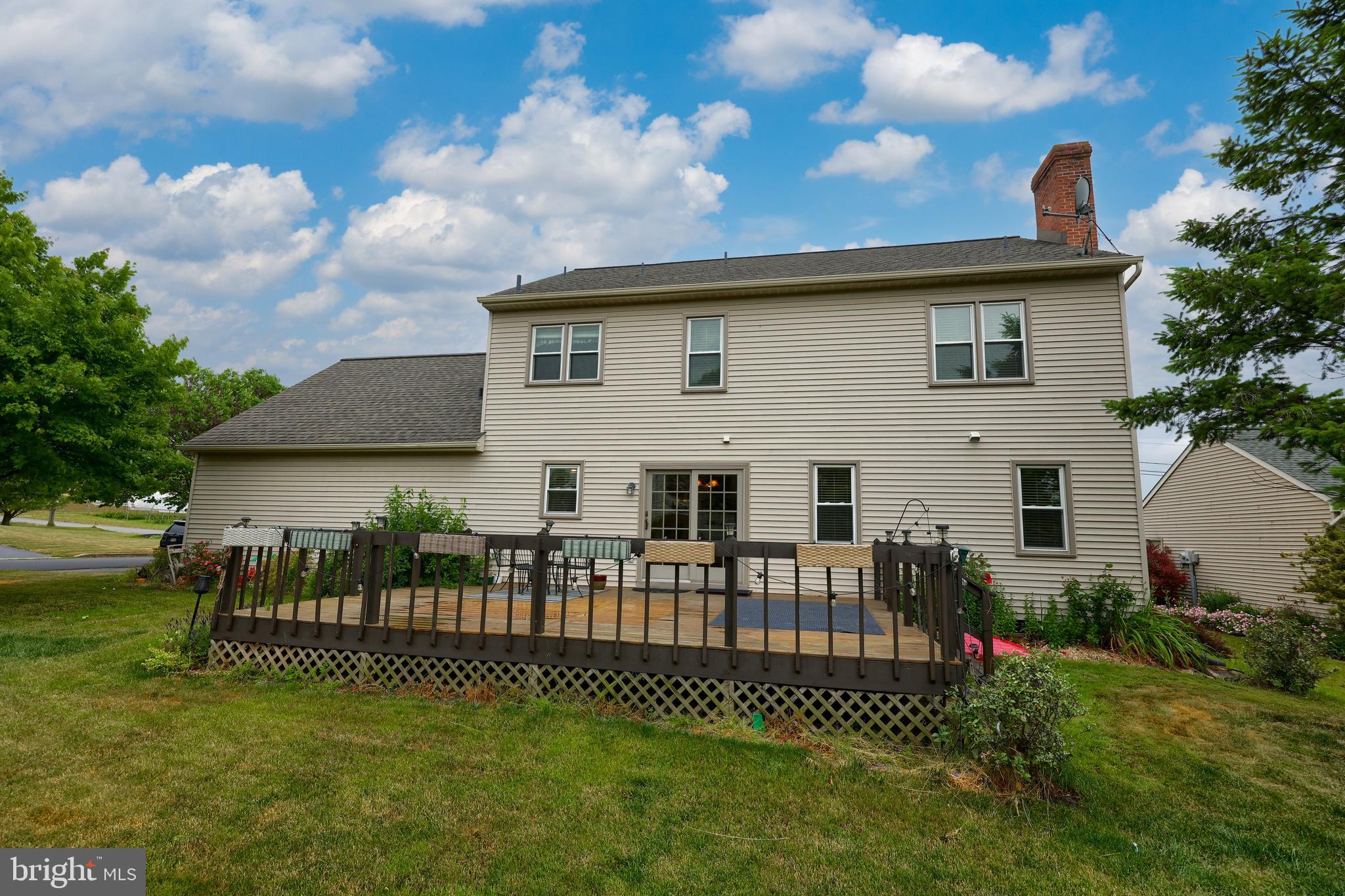 48 East Meadow Valley Road Lititz, PA 17543 - Photo 5 of 34 Large, relaxing deck to entertain