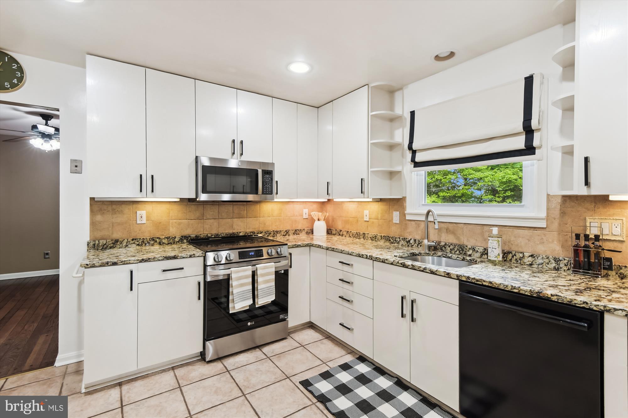 1016 West Joppa Road Towson, MD 21204 - Photo 9 of 43 Kitchen