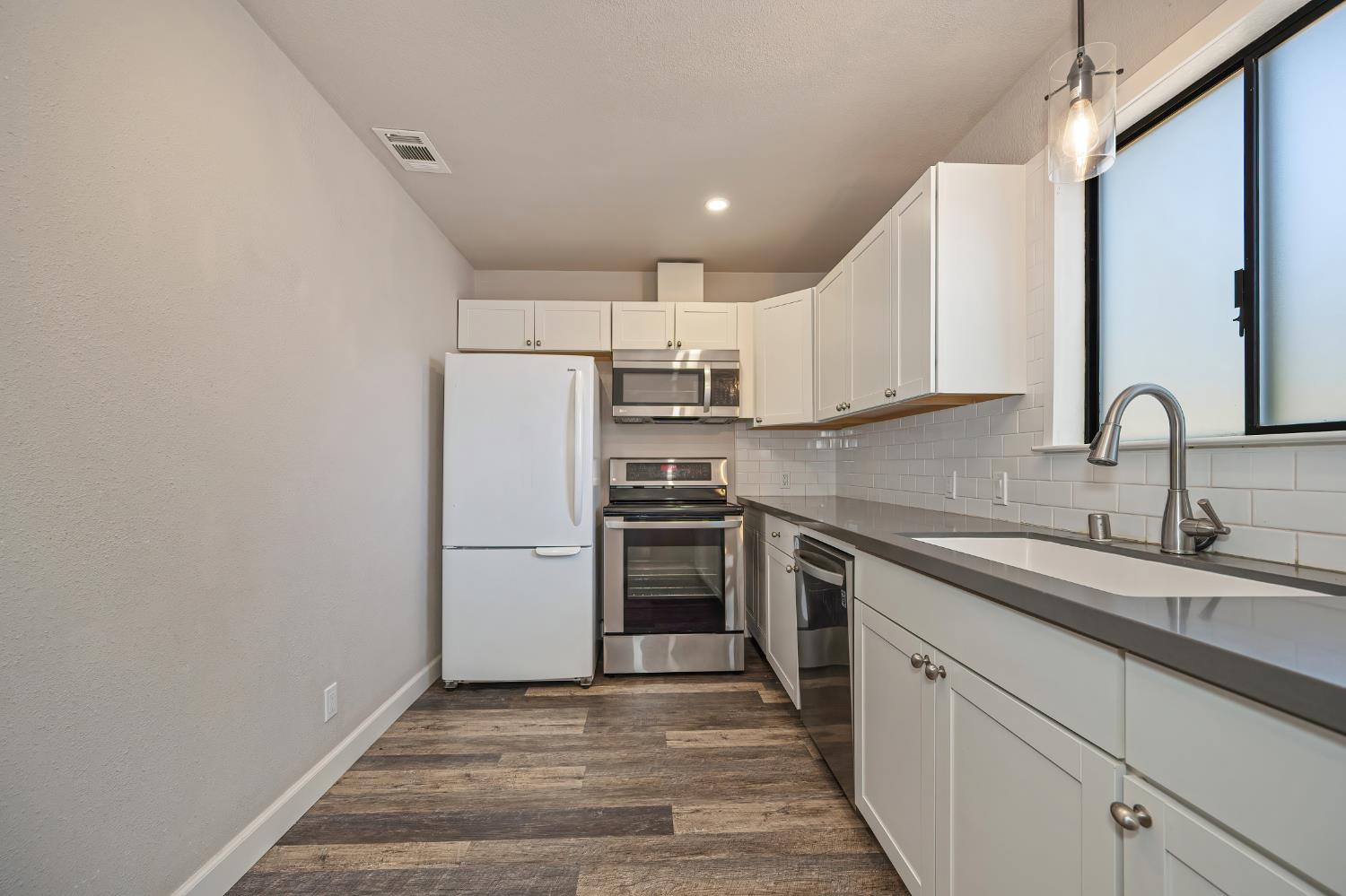 3256 Strevel Way Sacramento, CA 95821 - Photo 39 of 50