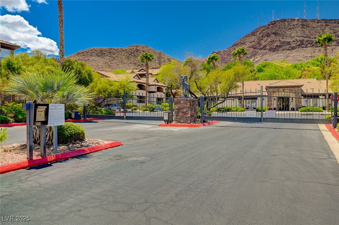 231 West Horizon Ridge Parkway, Unit 2117 Henderson, NV 89012 - Photo 49 of 70