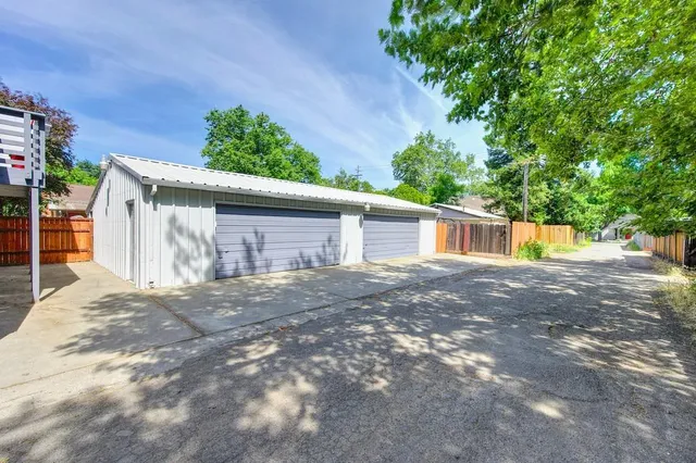 $1,049,000 | 121 1st Street, Woodland, CA 95695