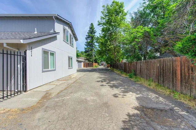 $1,049,000 | 121 1st Street, Woodland, CA 95695