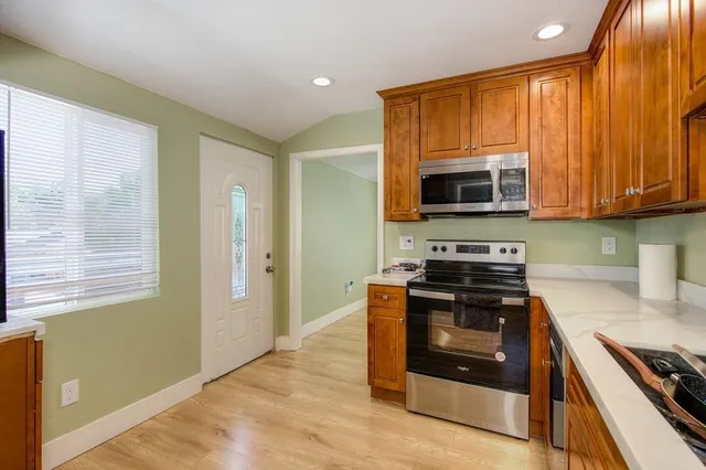 $1,049,000 | 121 1st Street, Woodland, CA 95695