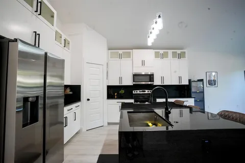 $2,500 | 4523 Solar Lane, Dallas, TX 75216