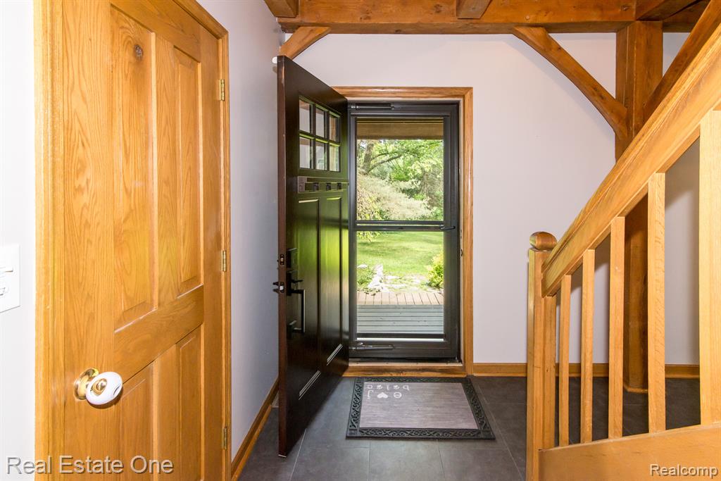 5804 Brighton Road Brighton, MI 48116 - Photo 8 of 57