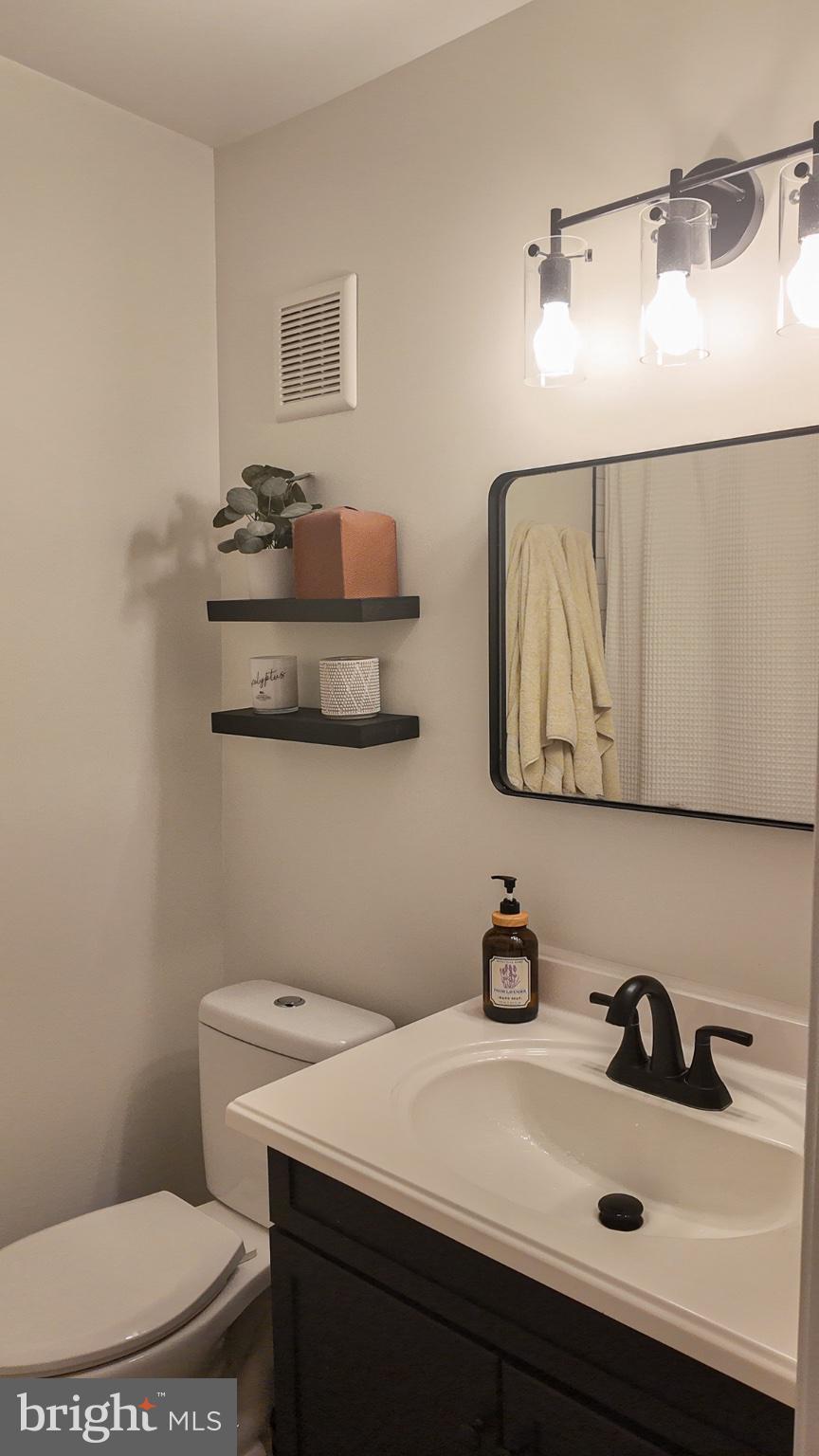 12004 Tyrone Road Philadelphia, PA 19154 - Photo 15 of 28 Chic and modern bathroom retreat.