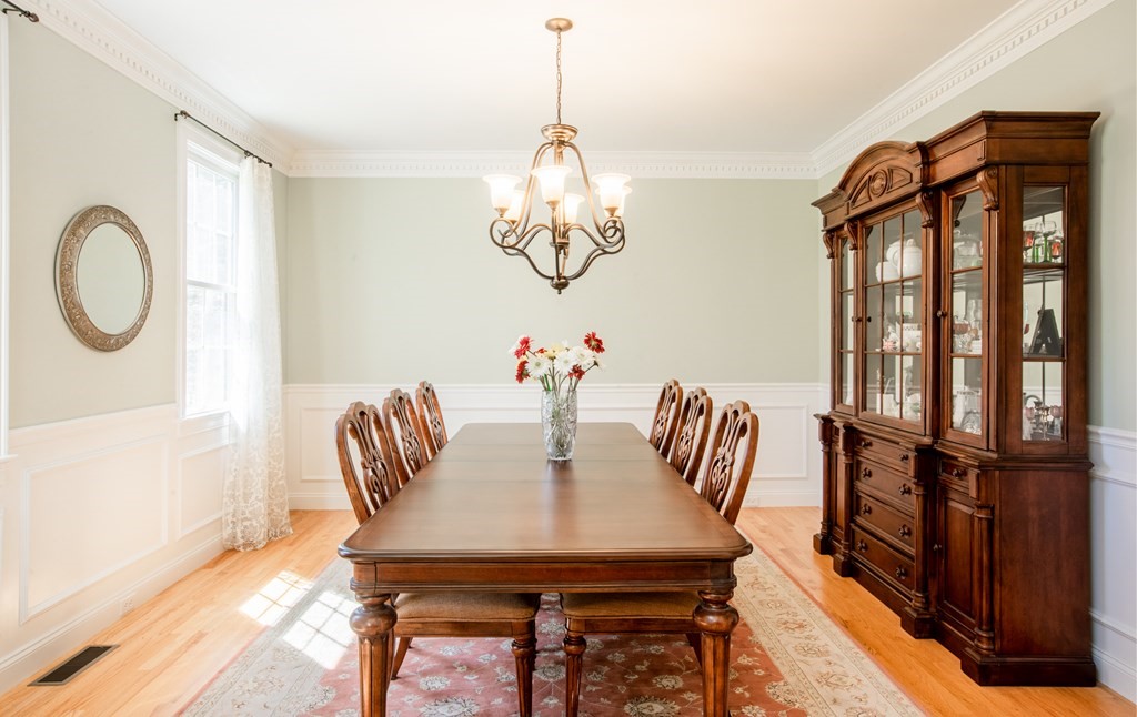83 Hemlock Road Sudbury, MA 01776 - Photo 11 of 26