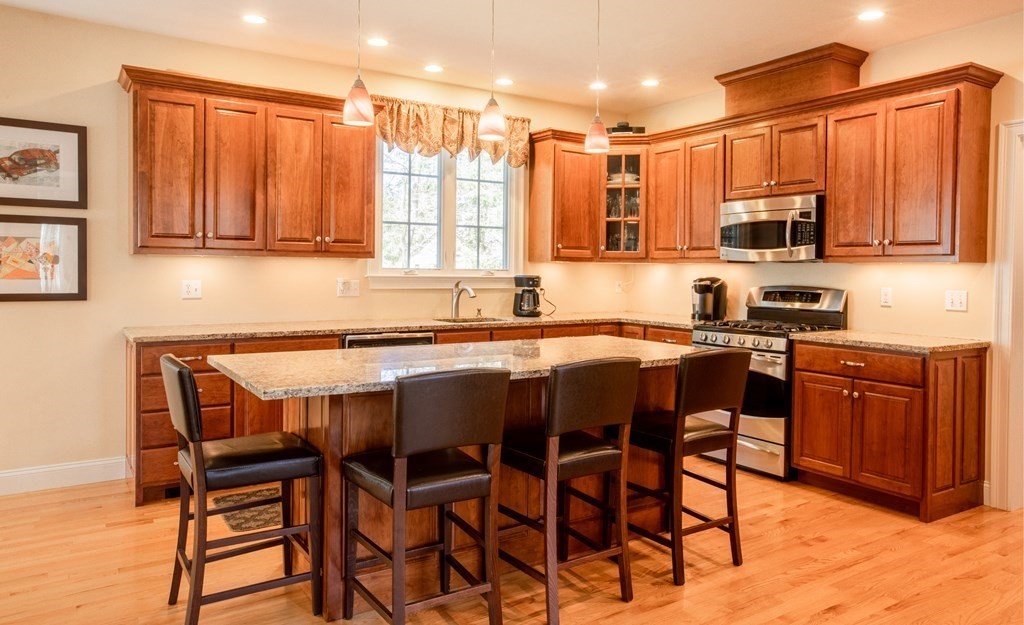 83 Hemlock Road Sudbury, MA 01776 - Photo 6 of 26