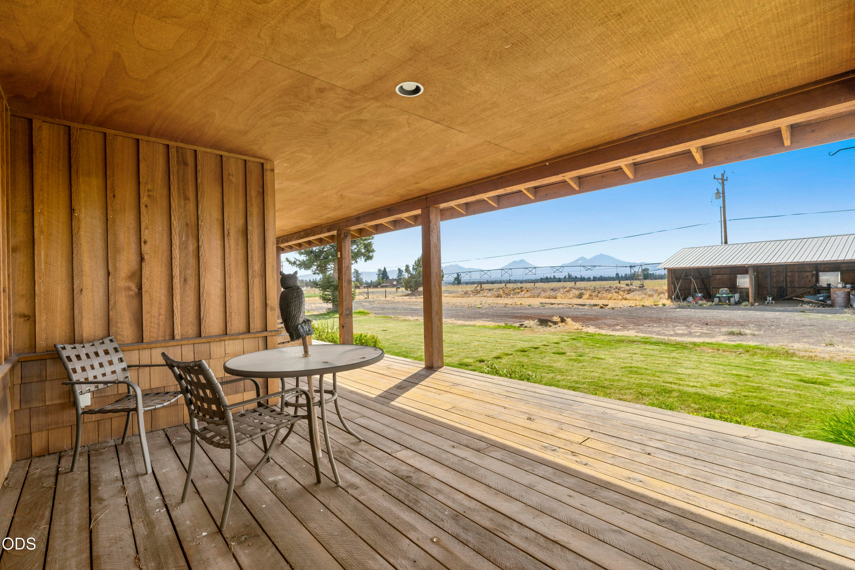 68912 Holmes Road Sisters, OR 97759 - Photo 8 of 42 Gallery Image 8
