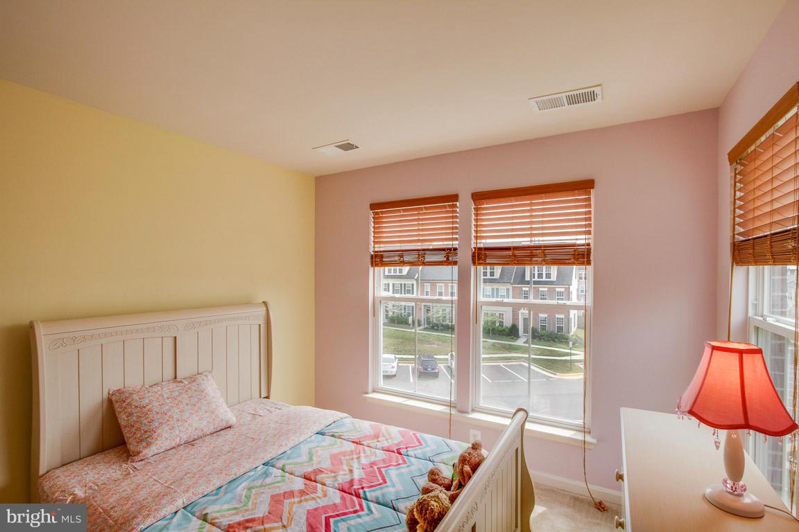 9087 Ribbon Falls Loop Bristow, VA 20136 - Photo 21 of 29 Bedroom 3