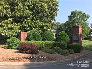1013 Point Crossing Court, Unit 25 Shelby, NC 28152 - Photo 8 of 9 a view of a garden