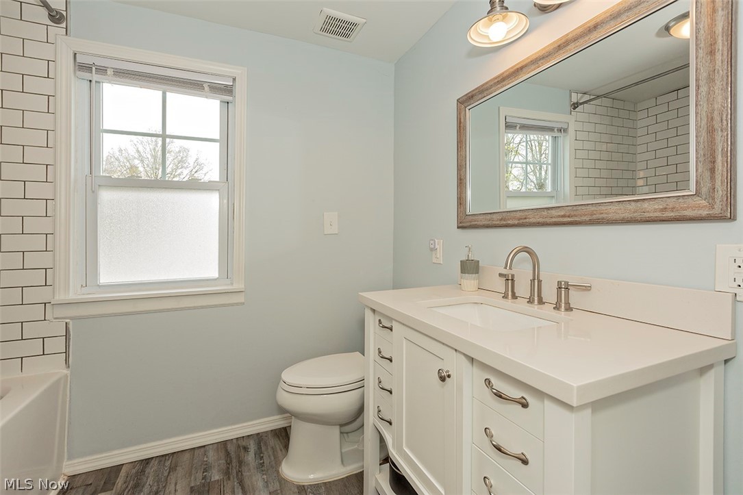 1332 Belrose Road Cleveland, OH 44124 - Photo 10 of 32 Gallery Image 10