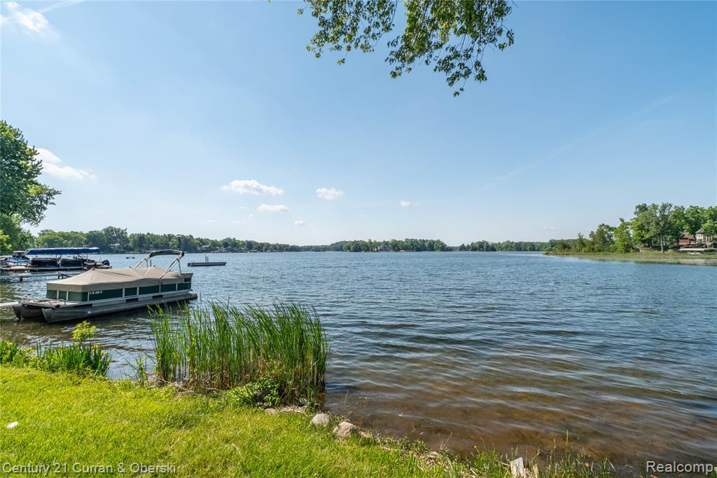 7224 Andersonville Road Clarkston, MI 48346 - Photo 35 of 45