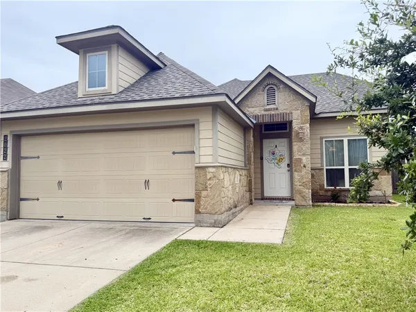 $259,900 | 2022 Stubbs Drive, Bryan, TX 77807