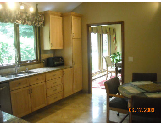 6 Robinwood Road Acton, MA 01720 - Photo 5 of 12 Gallery Image 5