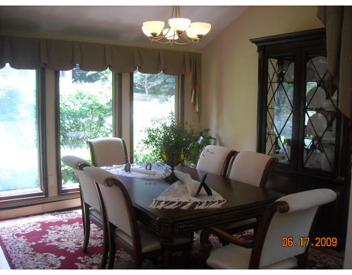 6 Robinwood Road Acton, MA 01720 - Photo 8 of 12 Gallery Image 8
