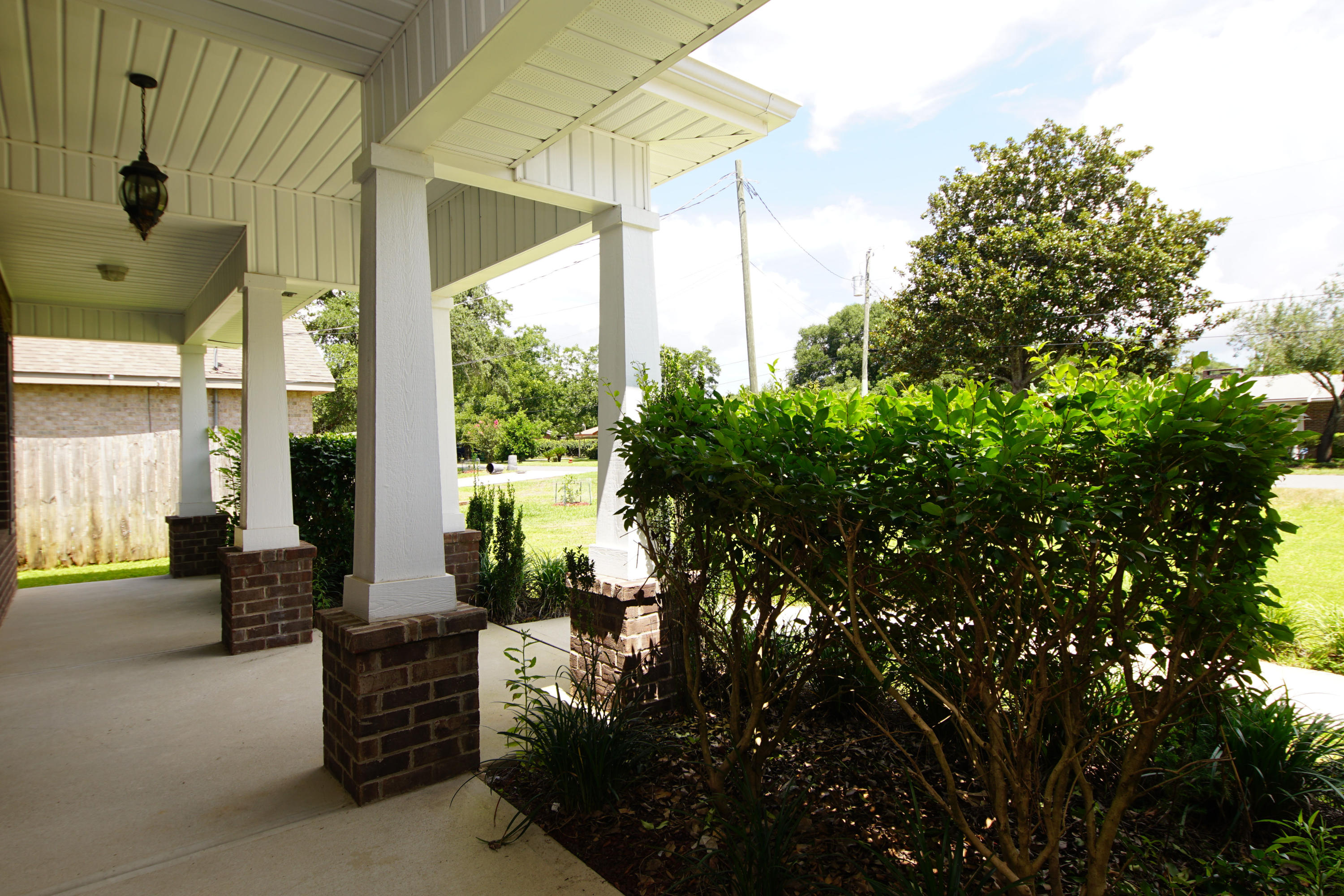 616 Lang Road Fort Walton Beach, FL 32547 - Photo 10 of 54 616LangFRt9Porch