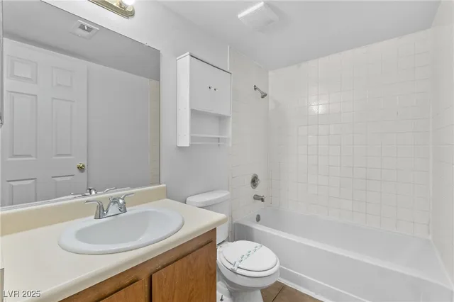 $1,000 | 4651 Amberleigh Lane, Unit B, Las Vegas, NV 89121