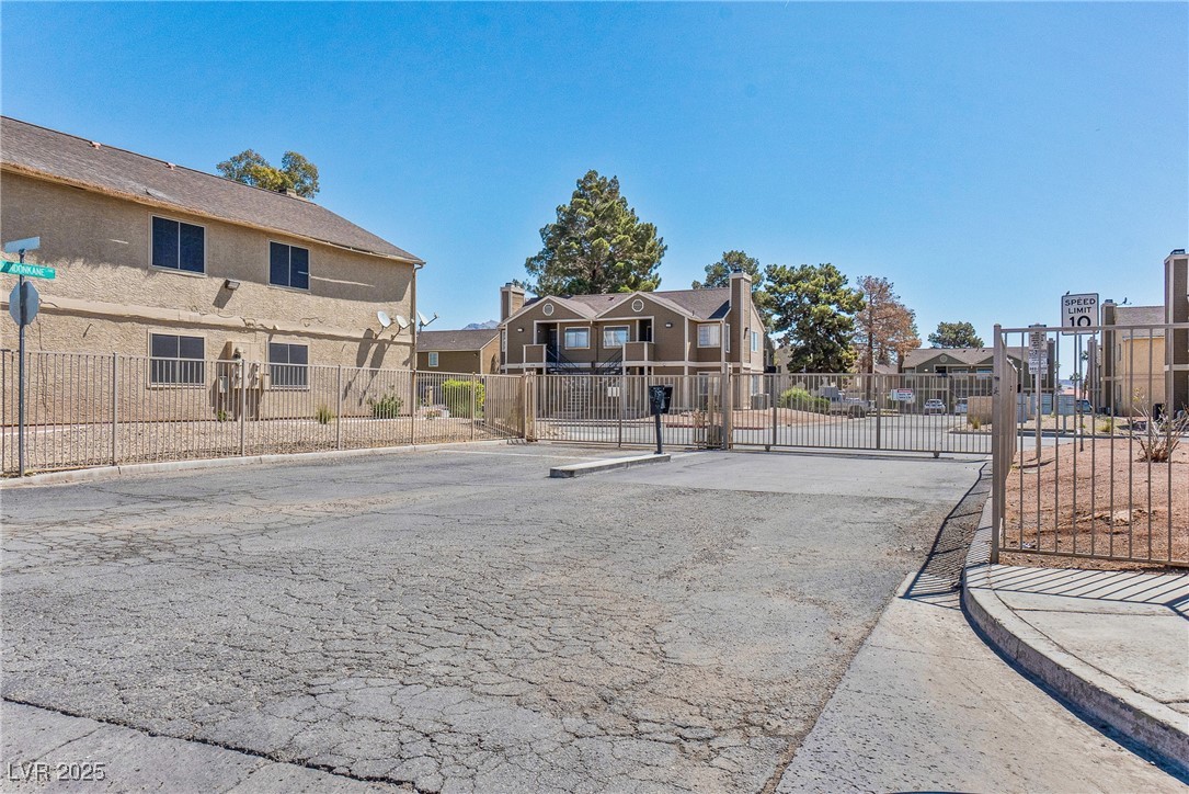 4651 Amberleigh Lane, Unit B Las Vegas, NV 89121 - Photo 17 of 18