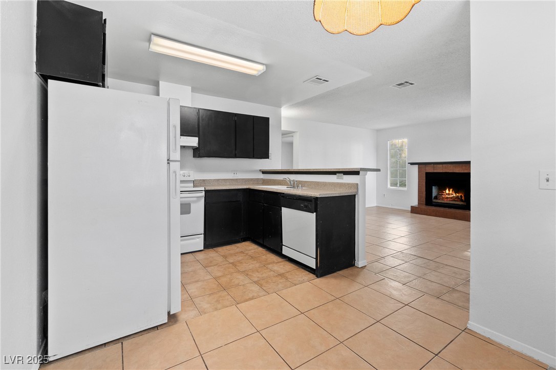 4651 Amberleigh Lane, Unit B Las Vegas, NV 89121 - Photo 5 of 18