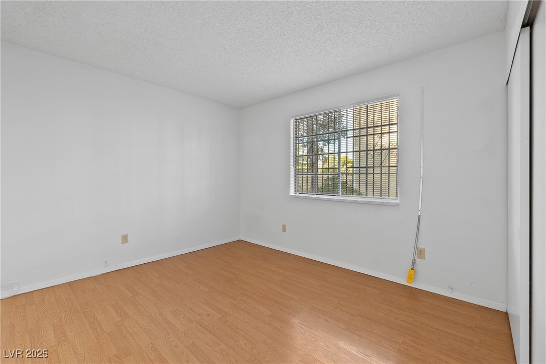 4651 Amberleigh Lane, Unit B Las Vegas, NV 89121 - Photo 9 of 18