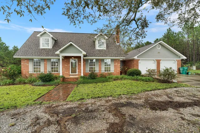 $305,900 | 1227 Lambert Lane Southeast, Brookhaven, MS 39601