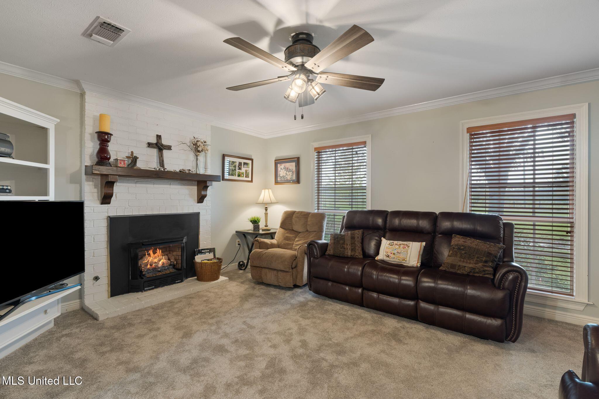 1227 Lambert Lane Southeast Brookhaven, MS 39601 - Photo 9 of 43 1227_Lambert_Ln_SE-9