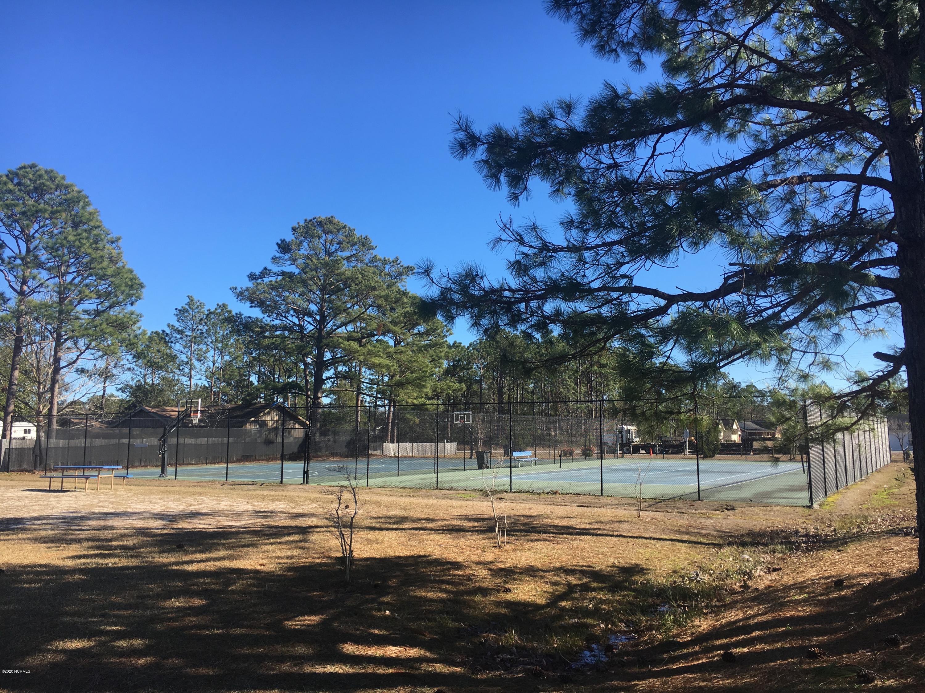 1273 Longleaf Road Southport, NC 28461 - Photo 37 of 38 Community tennis