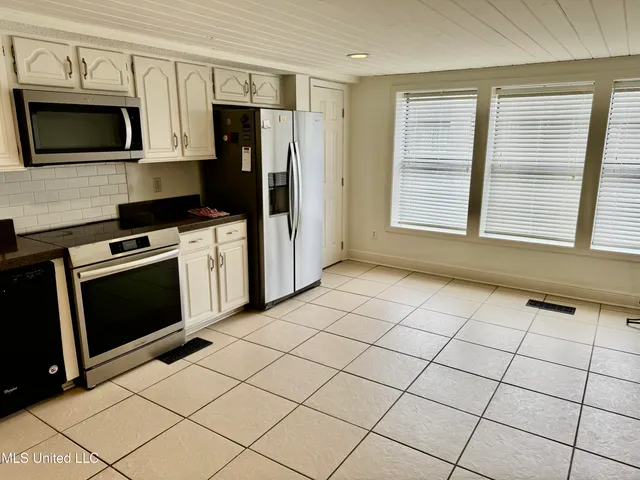 $385,000 | 46 Breakers Lane, Ridgeland, MS 39157