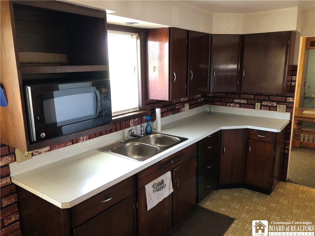 8511 Balcom Cross Road Villenova, NY 14138 - Photo 9 of 46