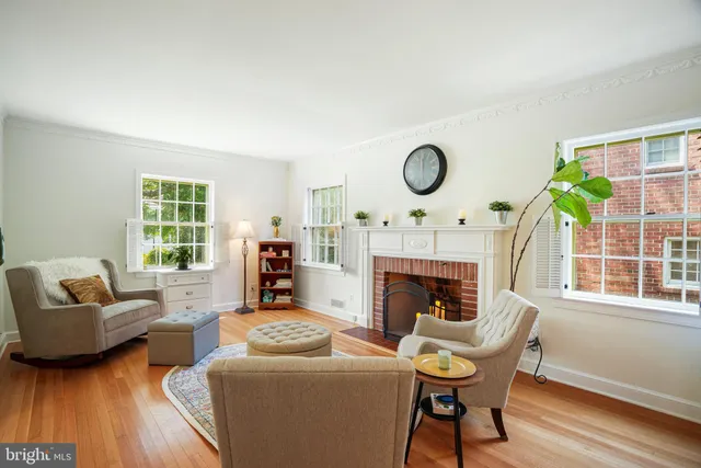 $1,395,000 | 2833 Northampton Street Northwest, Washington, DC 20015