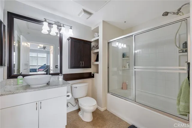 $505,000 | 1801 East Katella Avenue, Unit 4042, Anaheim, CA 92805